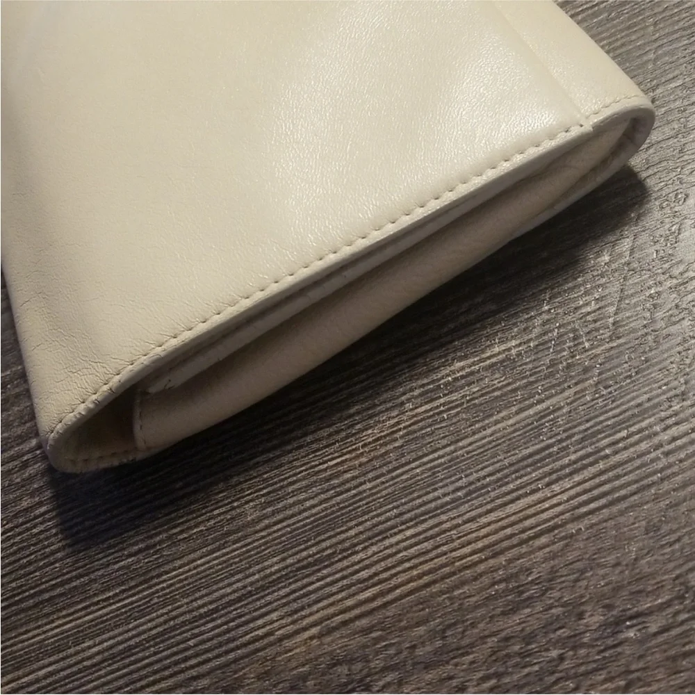 Chloé Chloe Gold Bow Cream Leather Clutch or Crossbody Bag